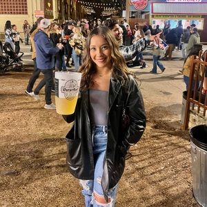 Meet your Posher, Veronica